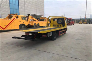 江华非事故拖车